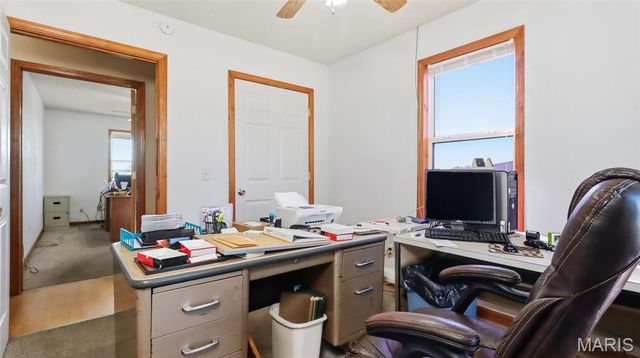 2283 State Highway 76, Willow Springs, MO 65793