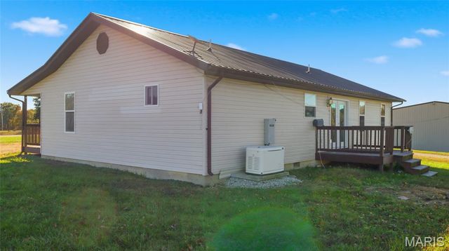 2283 State Highway 76, Willow Springs, MO 65793