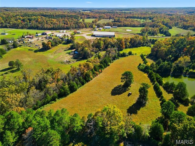 2283 State Highway 76, Willow Springs, MO 65793