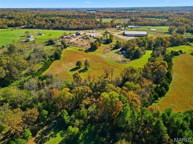 2283 State Highway 76, Willow Springs, MO 65793