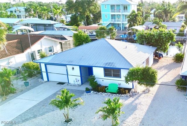 16221 Buccaneer ST, Bokeelia, FL 33922