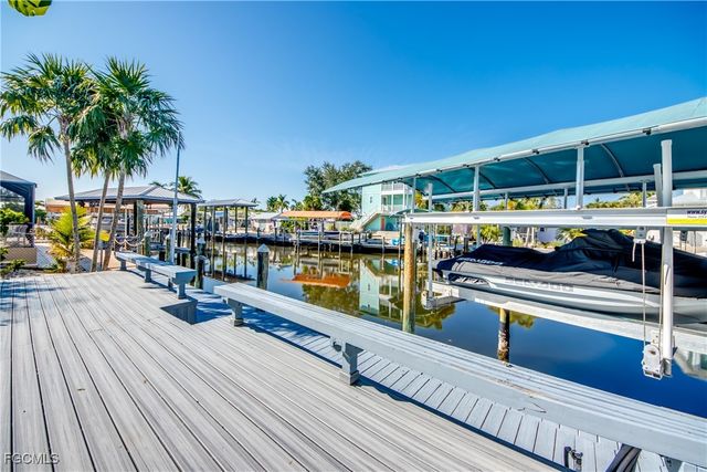 16221 Buccaneer ST, Bokeelia, FL 33922