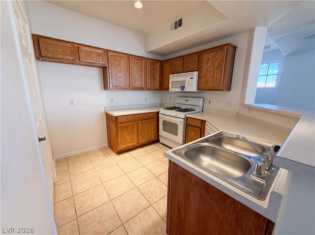 5855 Valley Drive 2088, North Las Vegas, NV 89031
