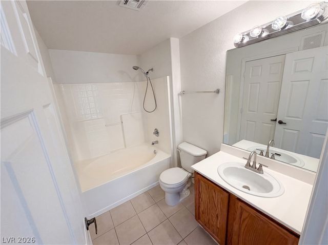 5855 Valley Drive 2088, North Las Vegas, NV 89031