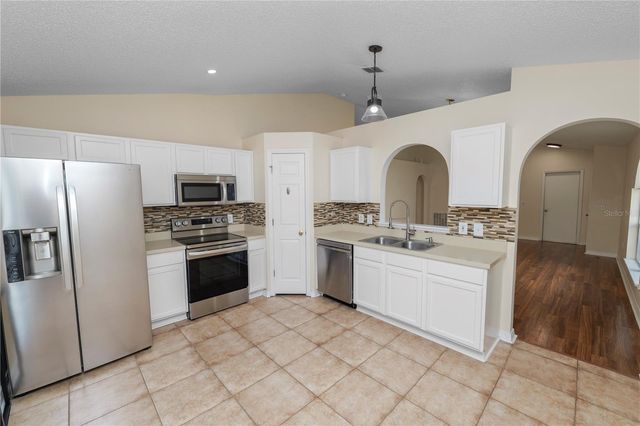 10534 OPUS DRIVE, Riverview, FL 33579