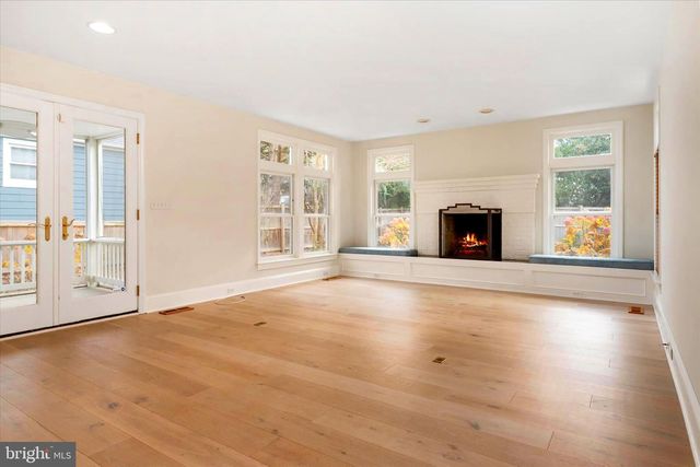 3 CHESTER AVE, Annapolis, MD 21403