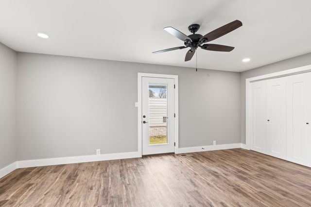 102 Dogwood Ln, Winchester, TN 37398