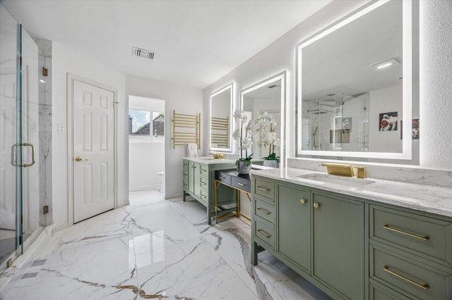 1112 Nantucket Drive A, Houston, TX 77057
