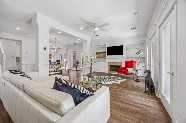 1112 Nantucket Drive A, Houston, TX 77057