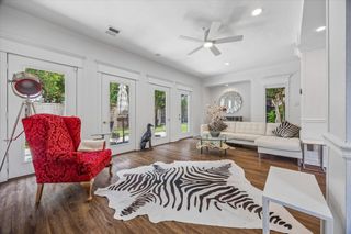 1112 Nantucket Drive A, Houston, TX 77057