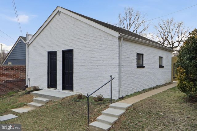 5520 NORTH CAPITOL ST NW, Washington, DC 20011