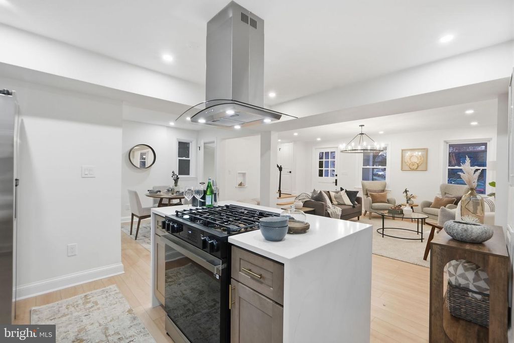 Image 16 of property listing at 5520 NORTH CAPITOL ST NW, Washington, DC 20011