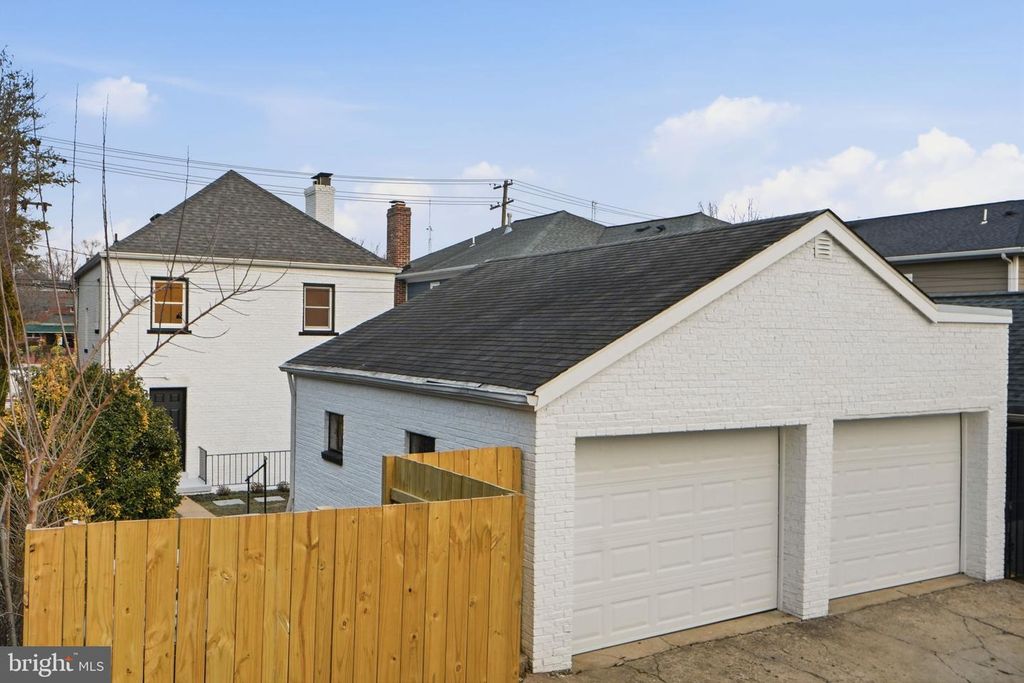 Image 39 of property listing at 5520 NORTH CAPITOL ST NW, Washington, DC 20011