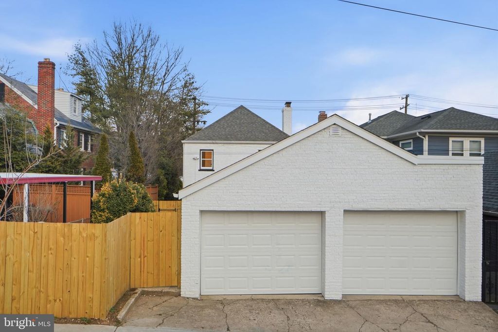 Image 40 of property listing at 5520 NORTH CAPITOL ST NW, Washington, DC 20011