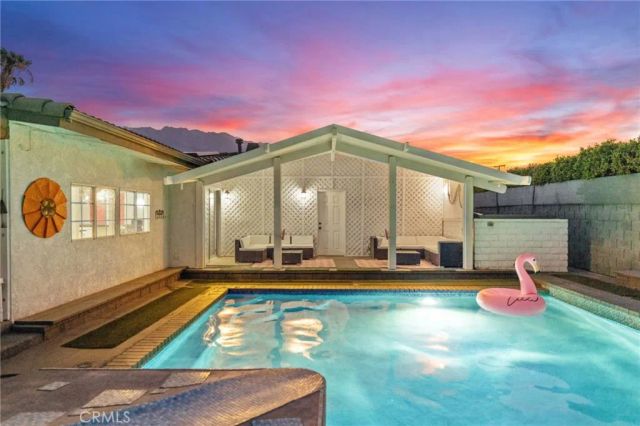2306 Acacia Road East, Palm Springs, CA 92262