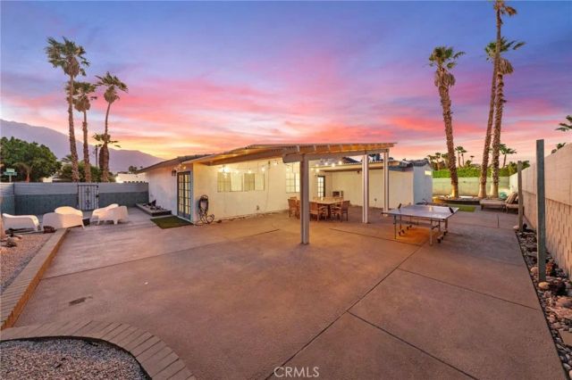 2306 Acacia Road East, Palm Springs, CA 92262