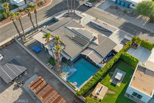2306 Acacia Road East, Palm Springs, CA 92262