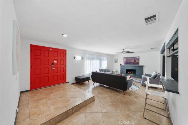 2306 Acacia Road East, Palm Springs, CA 92262