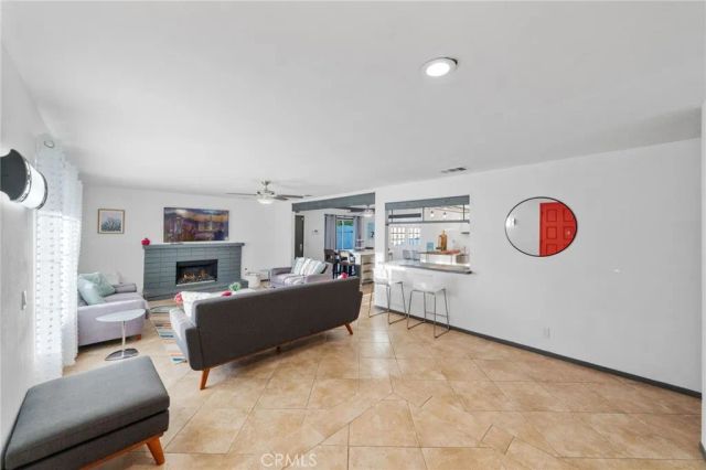 2306 Acacia Road East, Palm Springs, CA 92262