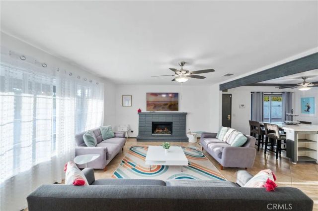 2306 Acacia Road East, Palm Springs, CA 92262