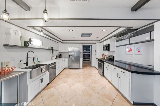 2306 Acacia Road East, Palm Springs, CA 92262