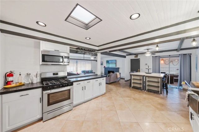 2306 Acacia Road East, Palm Springs, CA 92262