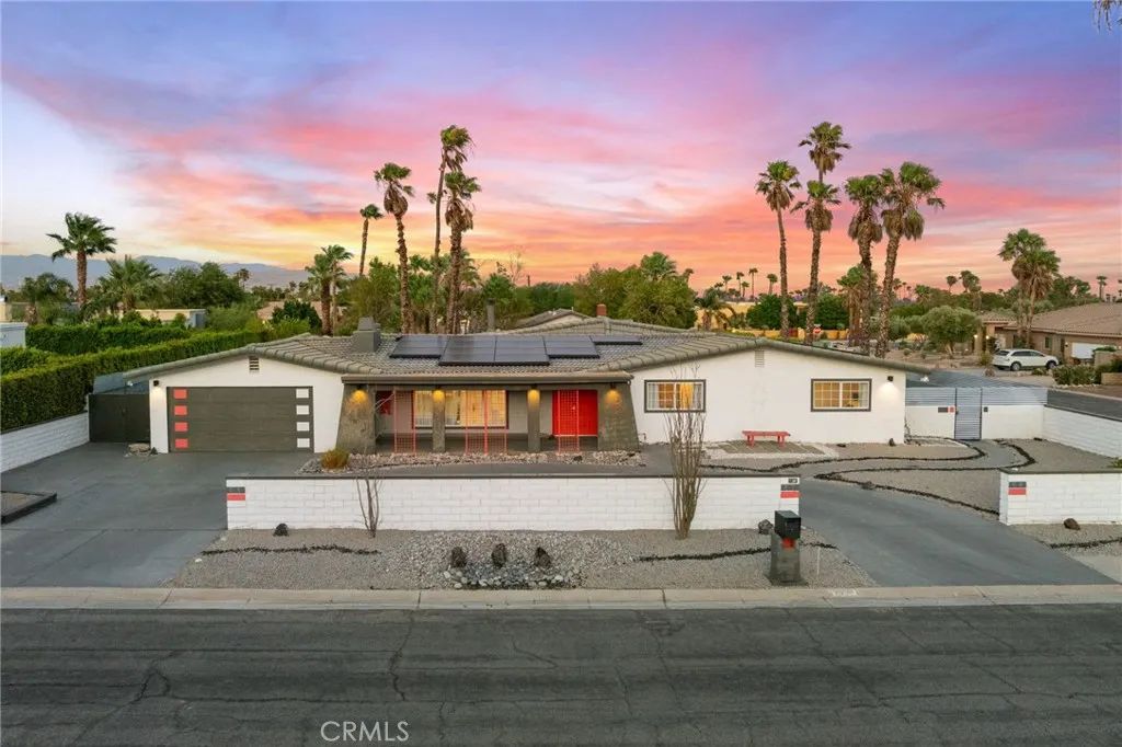 2306 Acacia Road East, Palm Springs, CA 92262