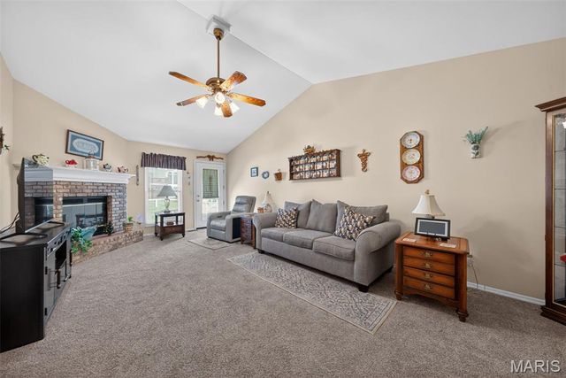 34 Green Park Lane 32B, O'fallon, MO 63366