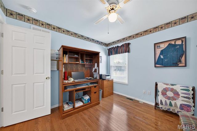 34 Green Park Lane 32B, O'fallon, MO 63366