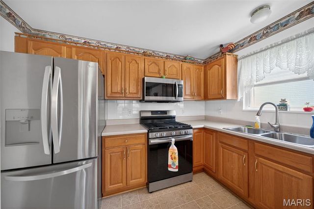 34 Green Park Lane 32B, O'fallon, MO 63366
