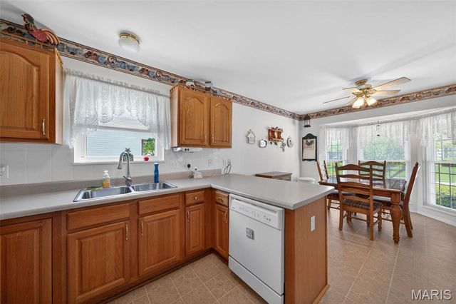 34 Green Park Lane 32B, O'fallon, MO 63366