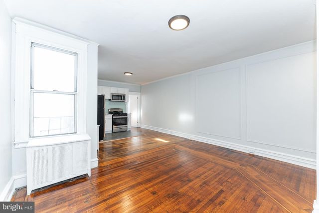 5602 N 10TH ST, Philadelphia, PA 19141