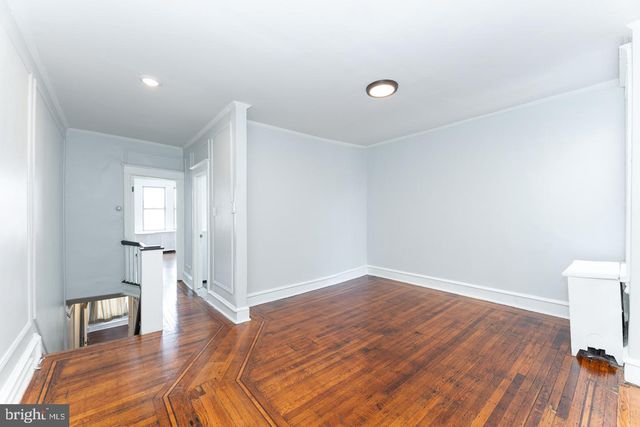 5602 N 10TH ST, Philadelphia, PA 19141