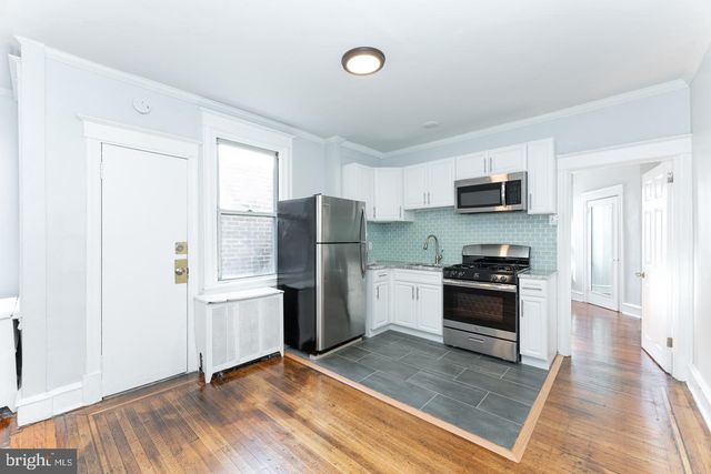 5602 N 10TH ST, Philadelphia, PA 19141