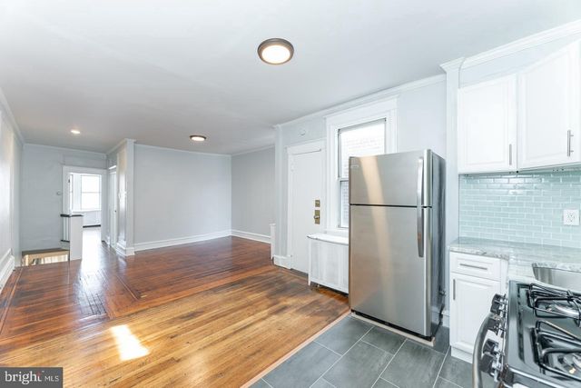 5602 N 10TH ST, Philadelphia, PA 19141