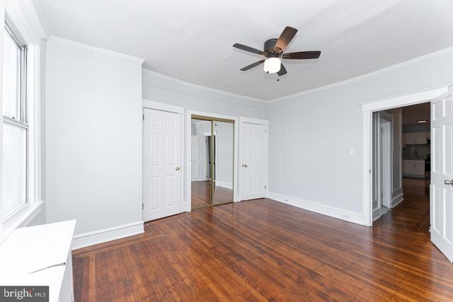 5602 N 10TH ST, Philadelphia, PA 19141