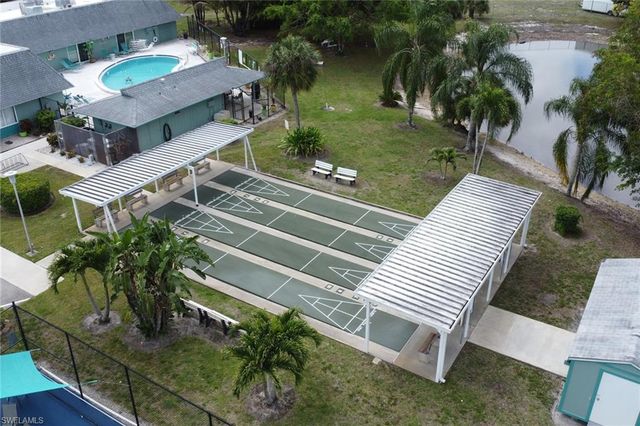 220 Ocean Reef LN 129, Naples, FL 34114