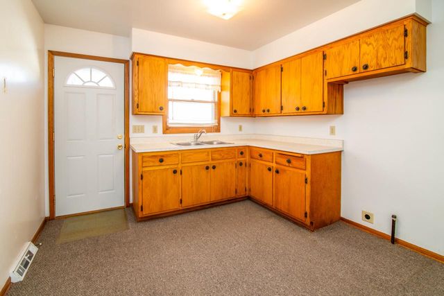 612 Elm STREET, Watertown, WI 53098