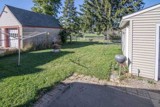 612 Elm STREET, Watertown, WI 53098