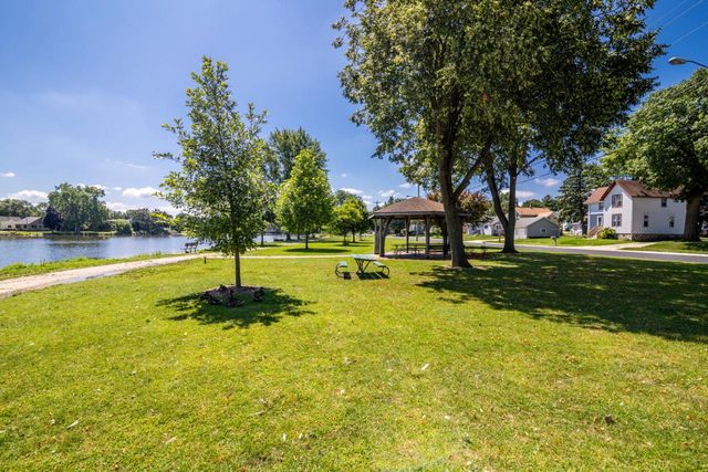 612 Elm STREET, Watertown, WI 53098