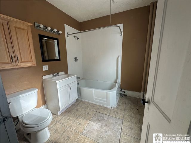 105 Charles Street, Jamestown, NY 14701