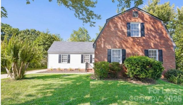 3909 Woodbriar Trail, Charlotte, NC 28205