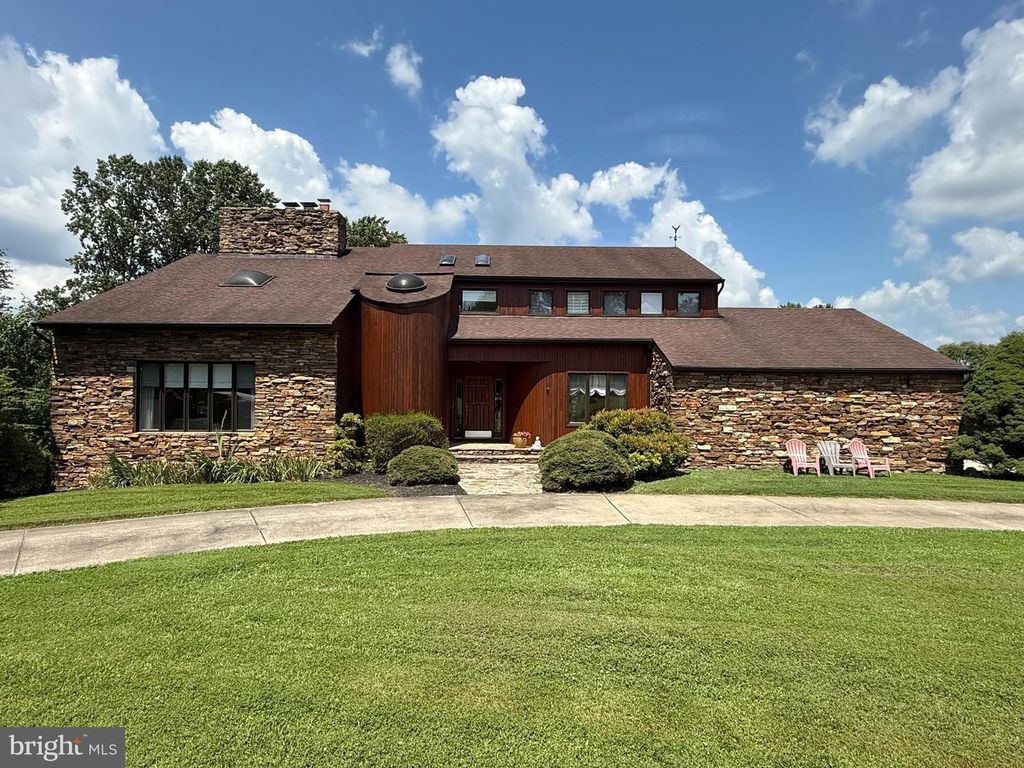 13807 CRIPPLEGATE RD, Phoenix, MD 21131