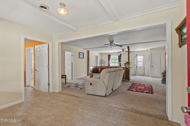 1135 Pleasant Hill Road, Chuckey, TN 37641