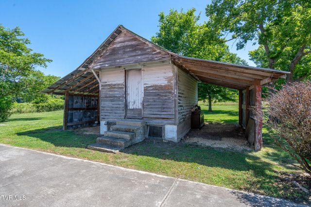 1135 Pleasant Hill Road, Chuckey, TN 37641