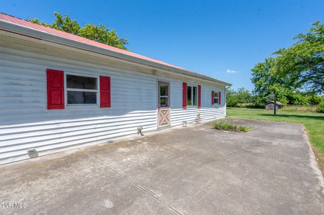 1135 Pleasant Hill Road, Chuckey, TN 37641