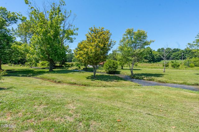 1135 Pleasant Hill Road, Chuckey, TN 37641