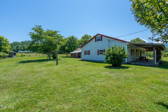 1135 Pleasant Hill Road, Chuckey, TN 37641