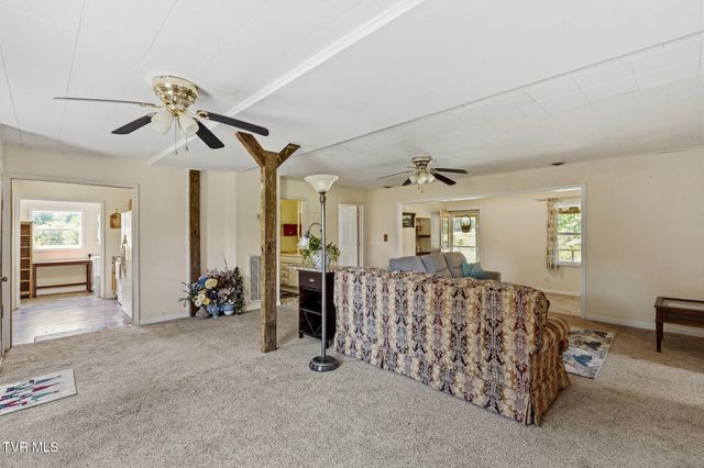 1135 Pleasant Hill Road, Chuckey, TN 37641