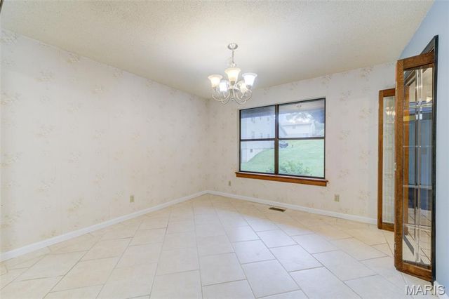 533 Snipes Drive, St Charles, MO 63303